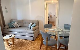 SELIZ SUITES LUMINOSO, CON COCHERA para Auto Mediano o Pequeño como adicional